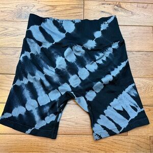 PINK Active Seamless Tie-Dye Yoga Shorts